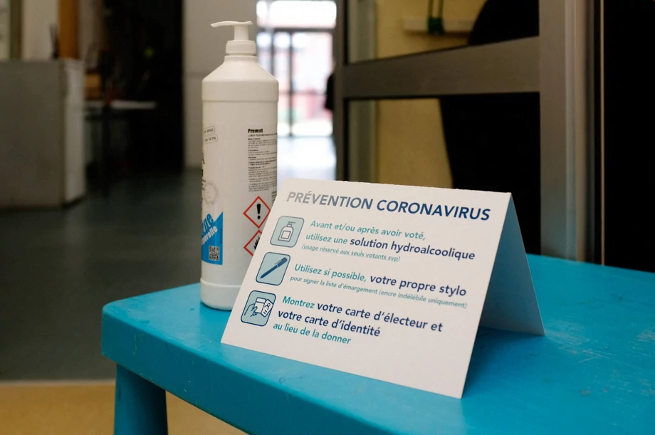 Wybory samorządowe we Francji przeprowadzono mimo epidemii koronawirusa w tym kraju.