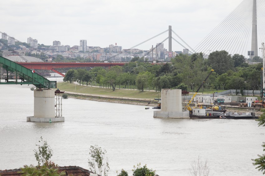 Stari savski most je demontiran