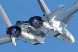 Katastrofa myśliwca w Rosji. Su-30 spadł na dom w Irkucku, obaj piloci nie żyją