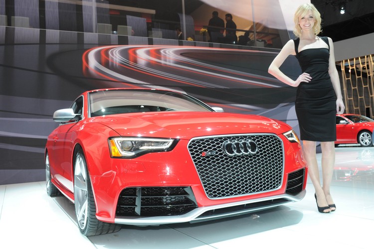 Salon samochodowy w Nowym Jorku