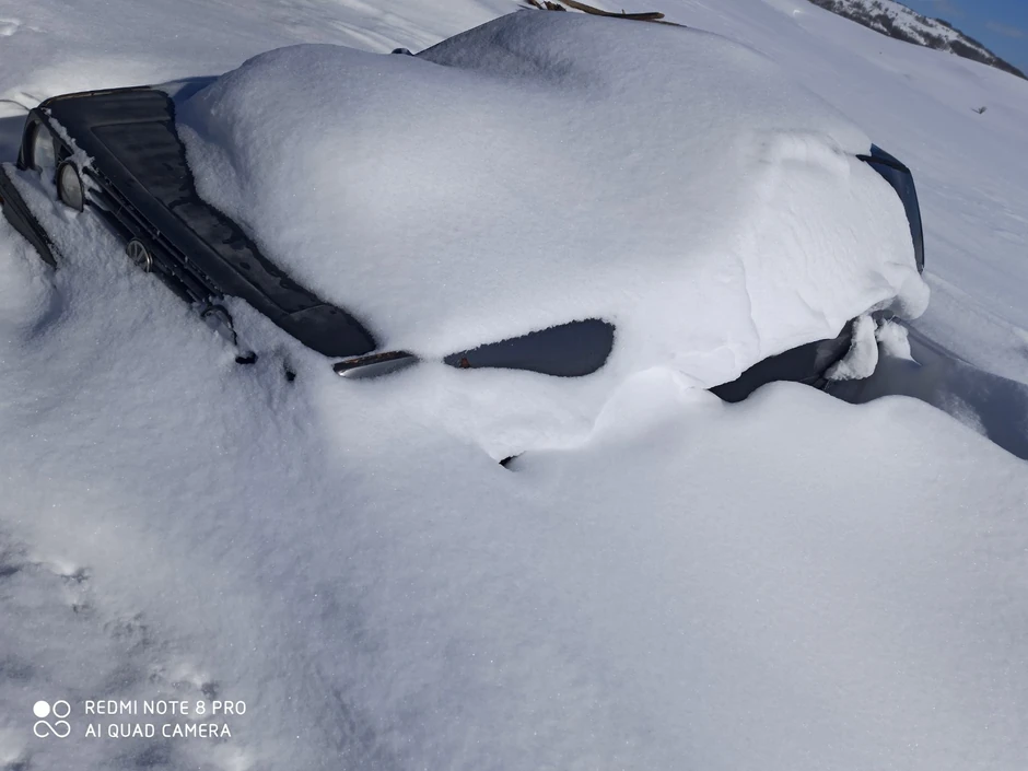 Sneg u Barama kod Sjenice visok preko jednog metra