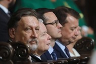 Prezes PiS Jarosław Kaczyński, premier Mateusz Morawiecki, minister obrony narodowej Mariusz Błaszczak i kuzyn braci Kaczyńskich Jan Maria Tomaszewski