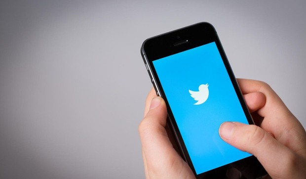 tviter telefon foto profimedia-0317495913