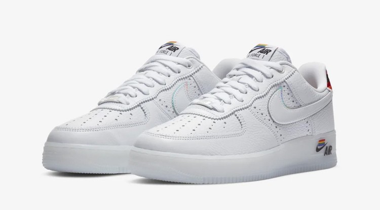 Megjelent a Nike szivárványos Air Force 1 modellje