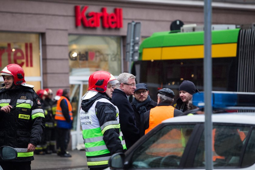 Tramwaj wbił się w sklep