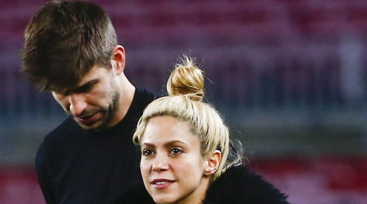 Gerard Piqué spanyol labdarúgó, a Barcelona játékosa és felesége, Shakira kolumbiai énekesnő a csapatának a francia Paris Saint-Germain ellen a labdarúgó Bajnokok Ligájában játszott mérkőzése után a barcelonai Camp Nou Stadionban / Fotó: MTI/EPA/Quique García