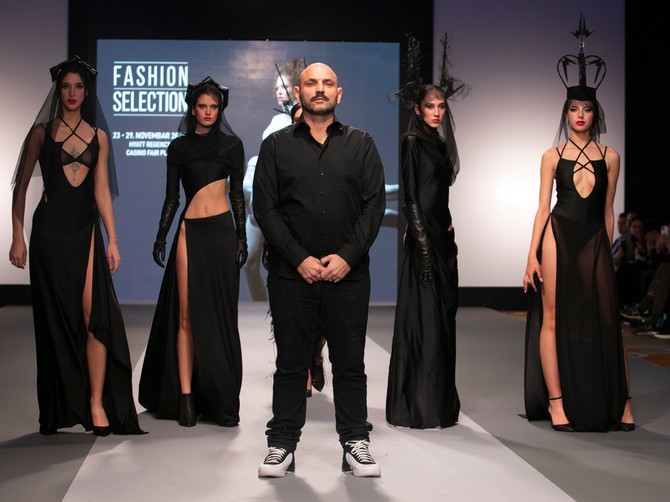 Revija "Lutka sa naslovne strane" - modeli kreatora Zvonka Markovića