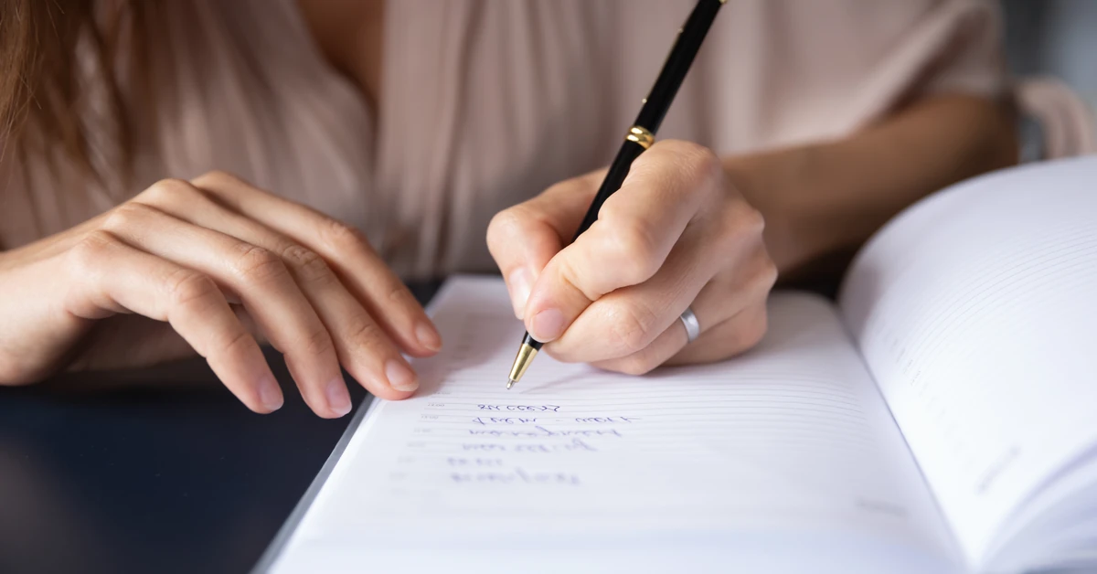 Błyskawiczny QUIZ ortograficzny. Podstępne związki frazeologiczne. Na tych pytaniach łatwo się potknąć