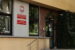 MEN napiętnowało Szkołę w Chmurze za słabe wyniki matur. Ale wyniki kontroli są zaskakujące