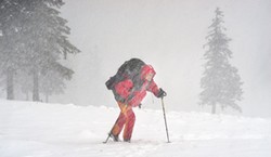 Potężny powrót zimy. Białe piekło wraca falami, śniegu może być nawet 2 metry