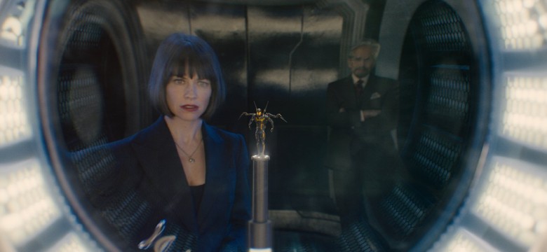 Evangeline Lilly policzkuje Ant-Mana