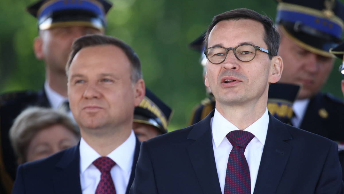 Sondaż: ocena pracy Andrzeja Dudy i Mateusza Morawieckiego