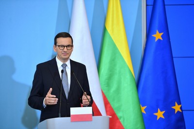 Morawiecki: na Białorusi jest ponad 10 tys. osób przetransportowanych z Bliskiego Wschodu