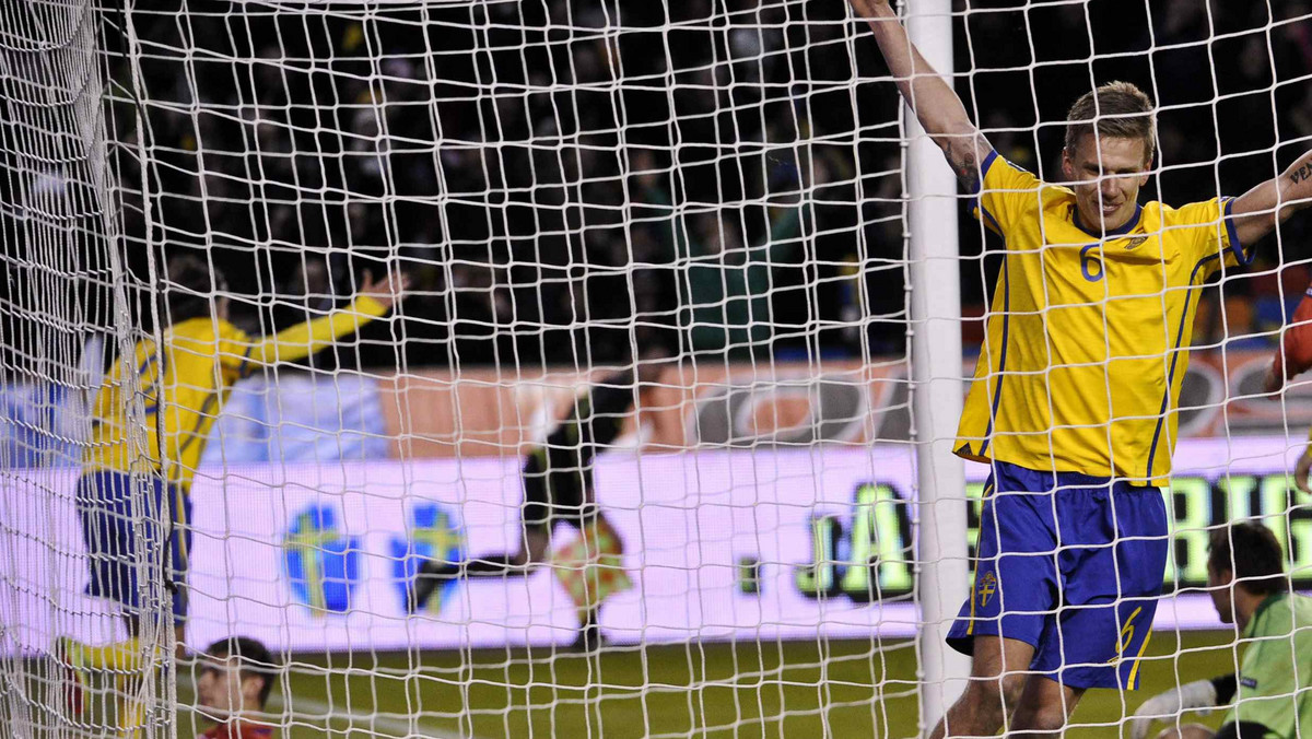 Szwecja pokonała reprezentację Mołdawii 2:1 (1:0) w spotkaniu grupy E eliminacji Euro 2012, które odbędą się w Polsce i na Ukrainie. Jedyną bramkę dla gości strzelił występujący w Cracovii Alexandru Suvorov.