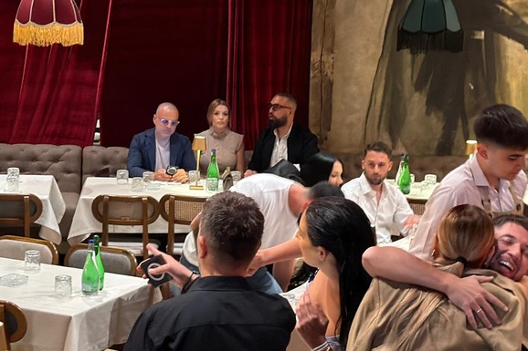NJEGA NIKO NIJE OČEKIVAO NA SLAVLJU! Joca Stefanović napravio feštu povodom rođenja sina, okupio estradu: Cepali mu majicu i donosili poklone (Video)