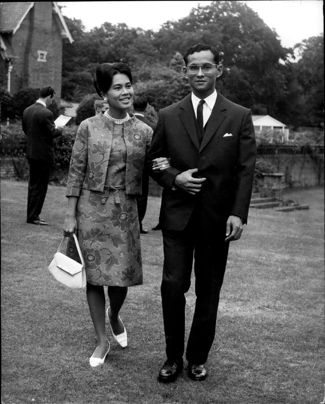 Kralj Pumipon i kraljica Sirikit