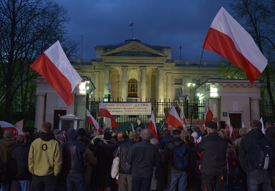 WARSZAWA AMBASADA ROSJI PROTEST ROCZNICA SMOLEŃSKA (demonstracja)