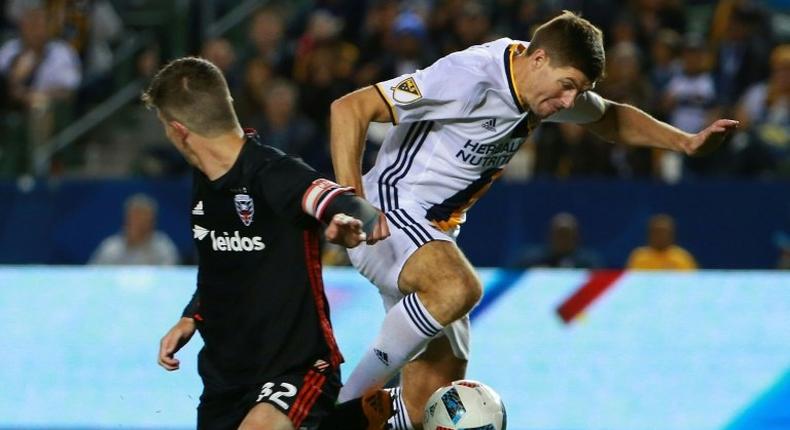 Steven Gerrard (right) on the ball for Los Angeles Galaxy against D.C. United in Carson, California