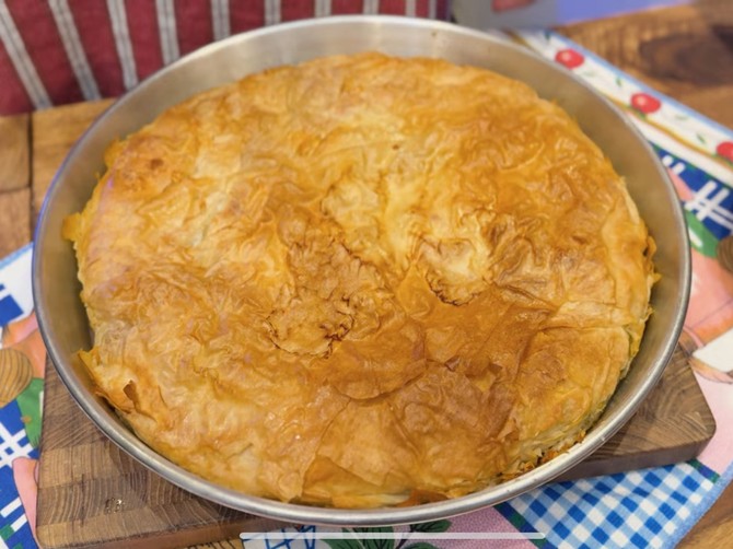 Burek sa Zlatibora sa prazilukom i krompirom