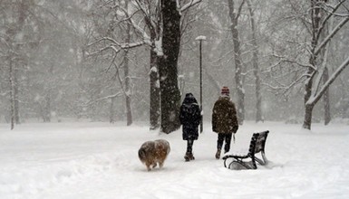 Za ciepło, za zimno, a może w sam raz? Jak ubierać dzieci zimą