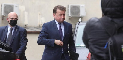 Minister obrony Mariusz Błaszczak skierowany na kwarantannę