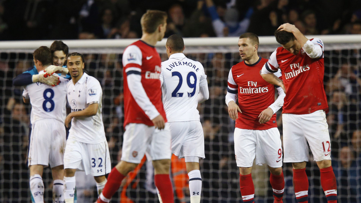 Tottenham pokonał w derbach Londynu Arsenal 2:1 (2:0). Dzięki temu zwycięstwu Koguty awansowały na trzecie miejsce w tabeli Premier League. Jednym z bohaterów spotkania był niezawodny ostatnio Gareth Bale. Całe spotkanie w barwach Kanonierów rozegrał Wojciech Szczęsny (fot. Reuters).