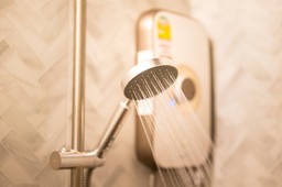 W niektórych ministerstwach różowej skrzyneczki nie będzie. Zamiennikiem ma być prysznic