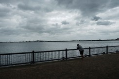 Huragan Laura nadciąga do USA. Wydano ostrzeżenia przed tornadami