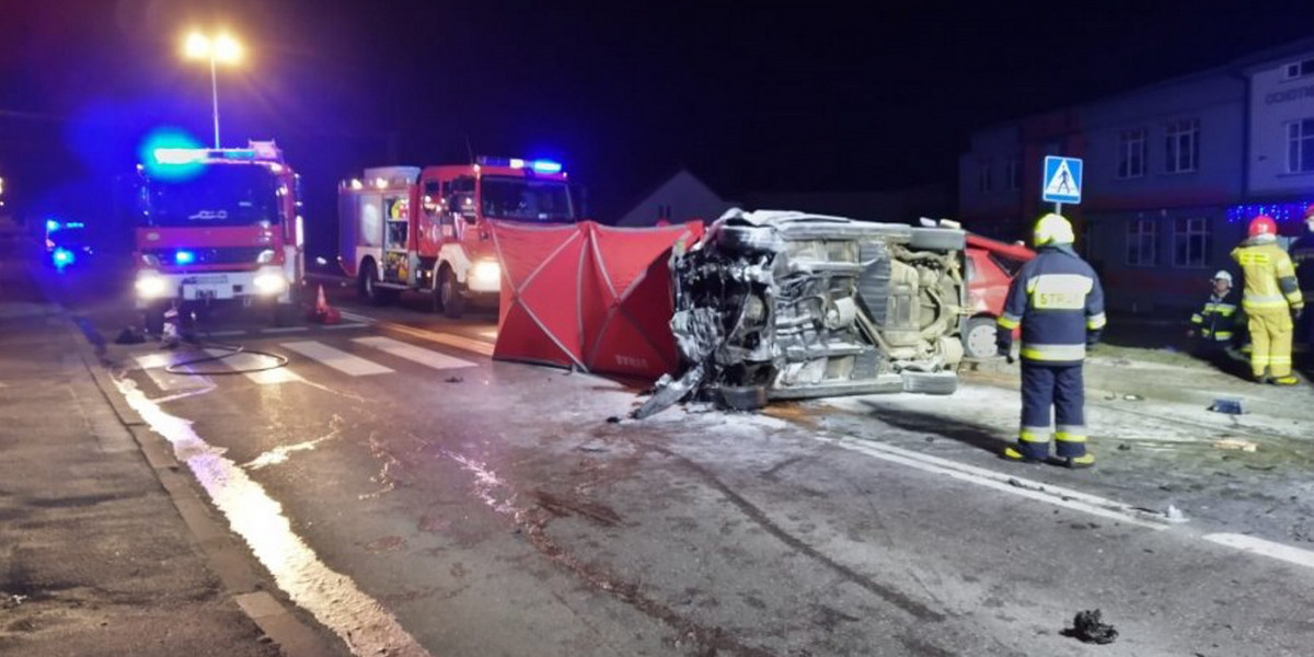 W wypadku zginęli rodzice Magdy. Ona sama doznała rozległych obrażeń.