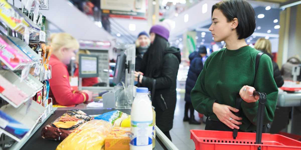 Tak wysokiej inflacji, jaką odnotowano w styczniu nie mieliśmy od ośmiu lat. Doradcy inwestycyjni radzą wybrać jedną z wielu możliwości ochrony i pomnażania naszych oszczędności. Nie ma wśród nich lokat bankowych.