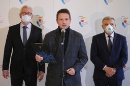 Polityka zakupowa pogrąży Trzaskowskiego?