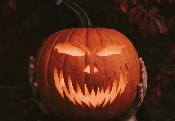 Dynia na Halloween. Zrób jesienny lampion pachnący korzennymi przyprawami