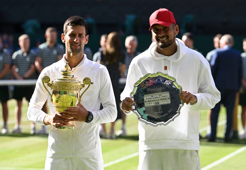 Dwaj tenisoi skandaliści Kyrgios i Djokovic po finale Wimbledonu. Po zaciętej walce na korcie umówili się na kolację