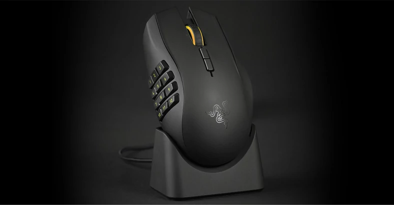 Razer Naga Epic to jedna z niewielu myszek bezprzewodowych, która nadaje się do profesjonalnego grania