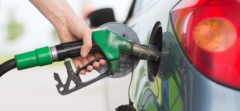 Symboliczna zmiana ceny benzyny. Obniżka pierwszy raz w tym roku