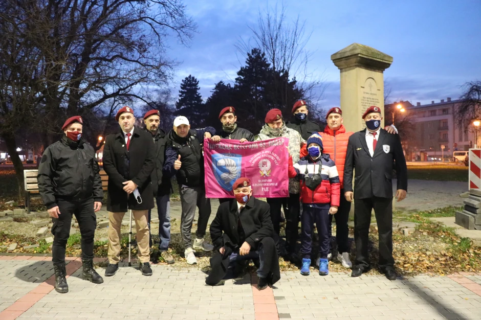 Zastava 63. padobranske brigade