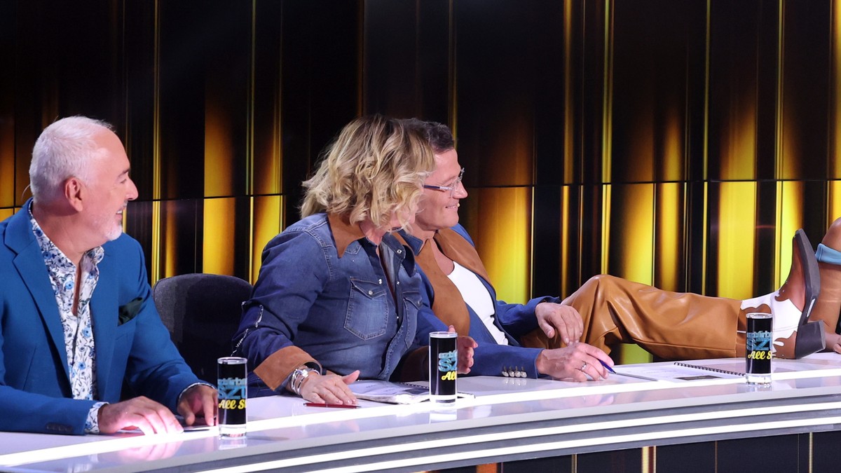 Hajós András élő adásban parasztozta le Stohl Andrást: a színész rögtön felcsapta lábait az asztalra