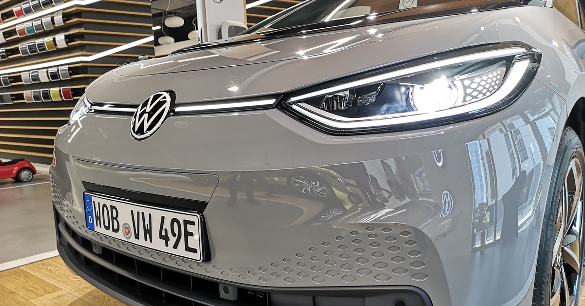 Volkswagen ID.3 już w Polsce. Seryjny model 40 tys. zł tańszy niż Tesla