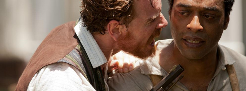 Michael Fassbender i Chiwetel Ejiofor