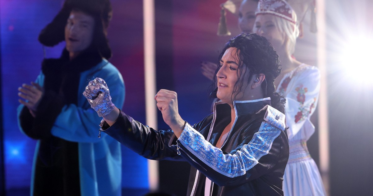 Nem volt könnyű dolga: Michael Jackson bőrébe kellett bújnia Peter Srámeknek - videó