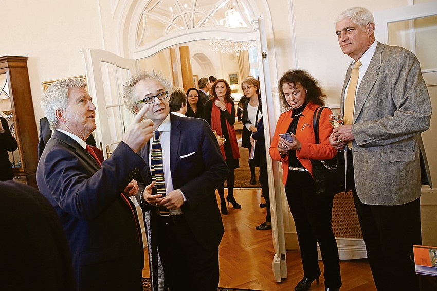 Ambasador Kajl Skot i ministar Ivan Tasovac