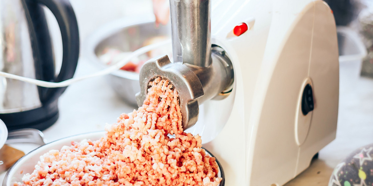 twist the meat in a meat grinder