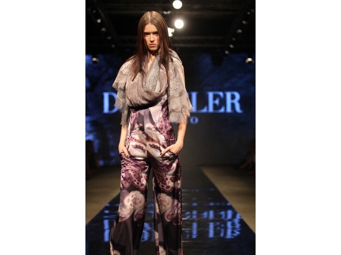 Jesień też może być piękna! Pokaz kolekcji Deni Cler na sezon jesień/zima 2011/2012.