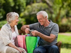 Bezpieczne zakupy dla seniora