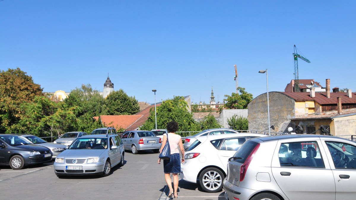 Parking u Novom Sadu