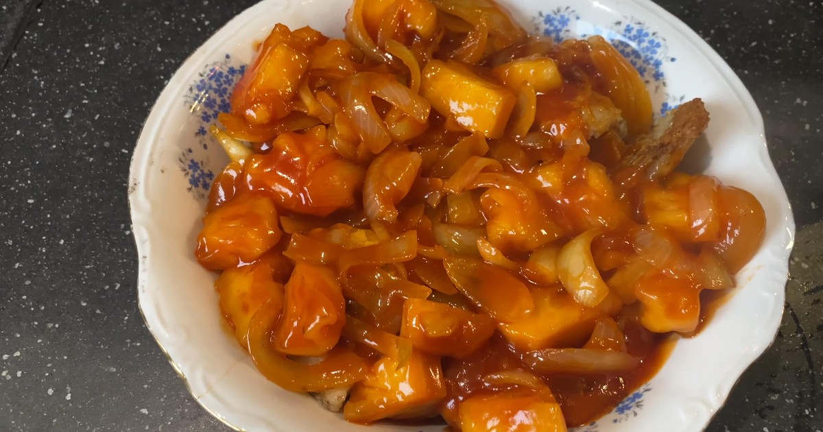 Oto godny konkurent ryby po grecku. Przyrządź ją po hawajsku i zachwyć świątecznych gości