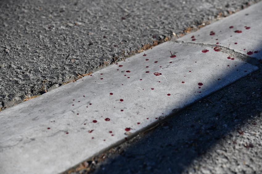 Mladić je ranjen u obe noge prešao više od kilometar