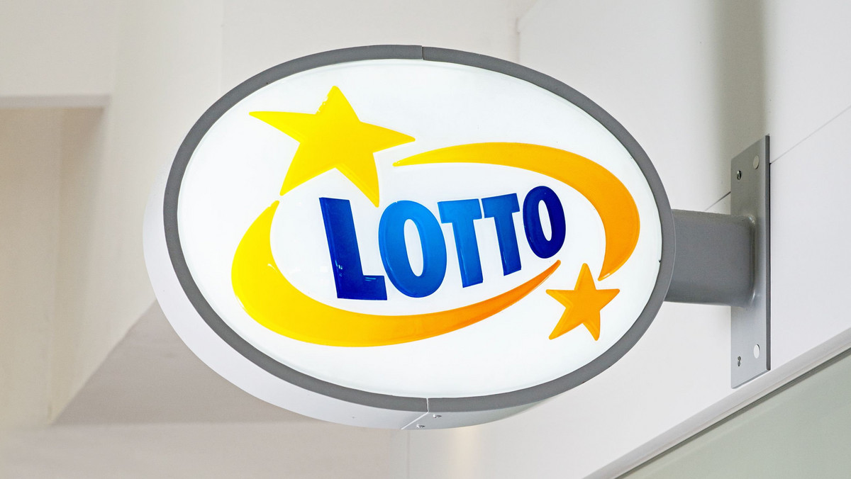 Wczorajszy dzień okazał się szczęśliwy dla jednej osoby, która "rozbiła bank" w grze Lotto. Szczęśliwiec wzbogacił się o dwa miliony złotych.