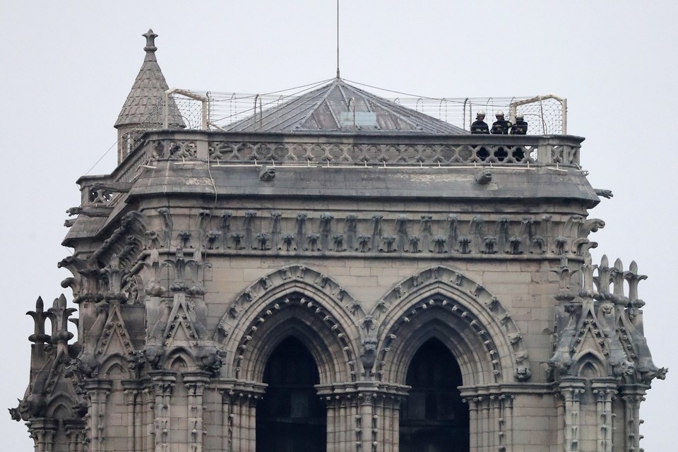 Katedra Notre Dame po pożarze