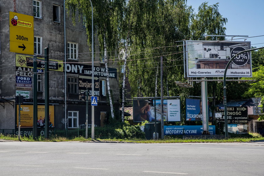 Kraków robi porządek z reklamami